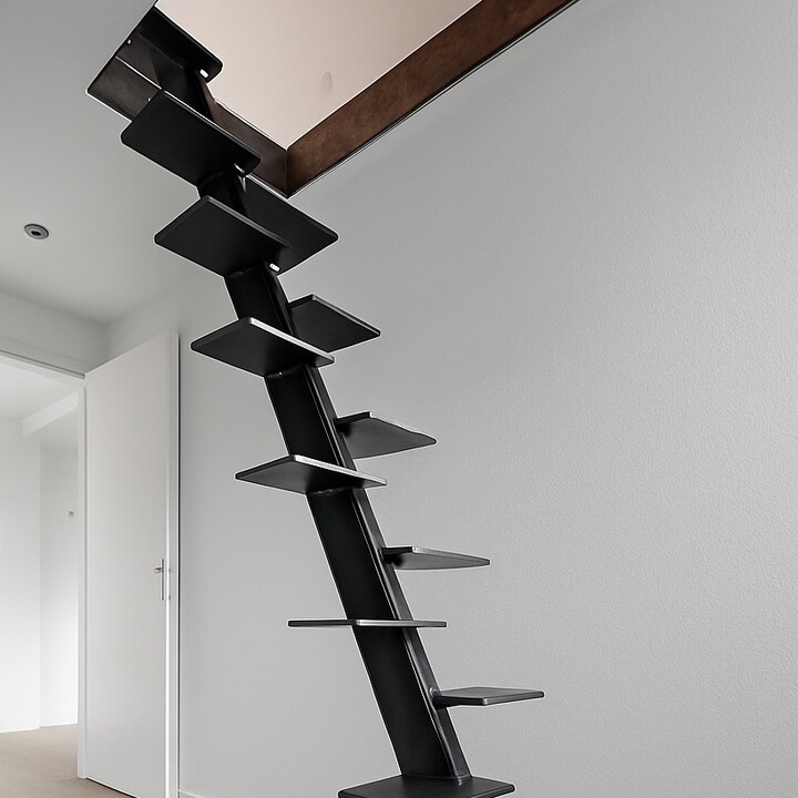 Raumspartreppe aus Metall