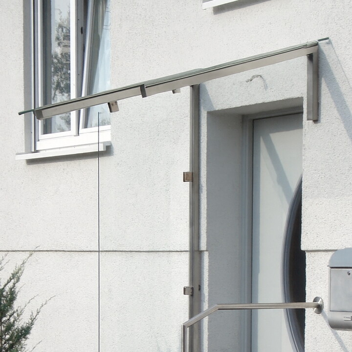 Vordach aus Metall / Glas