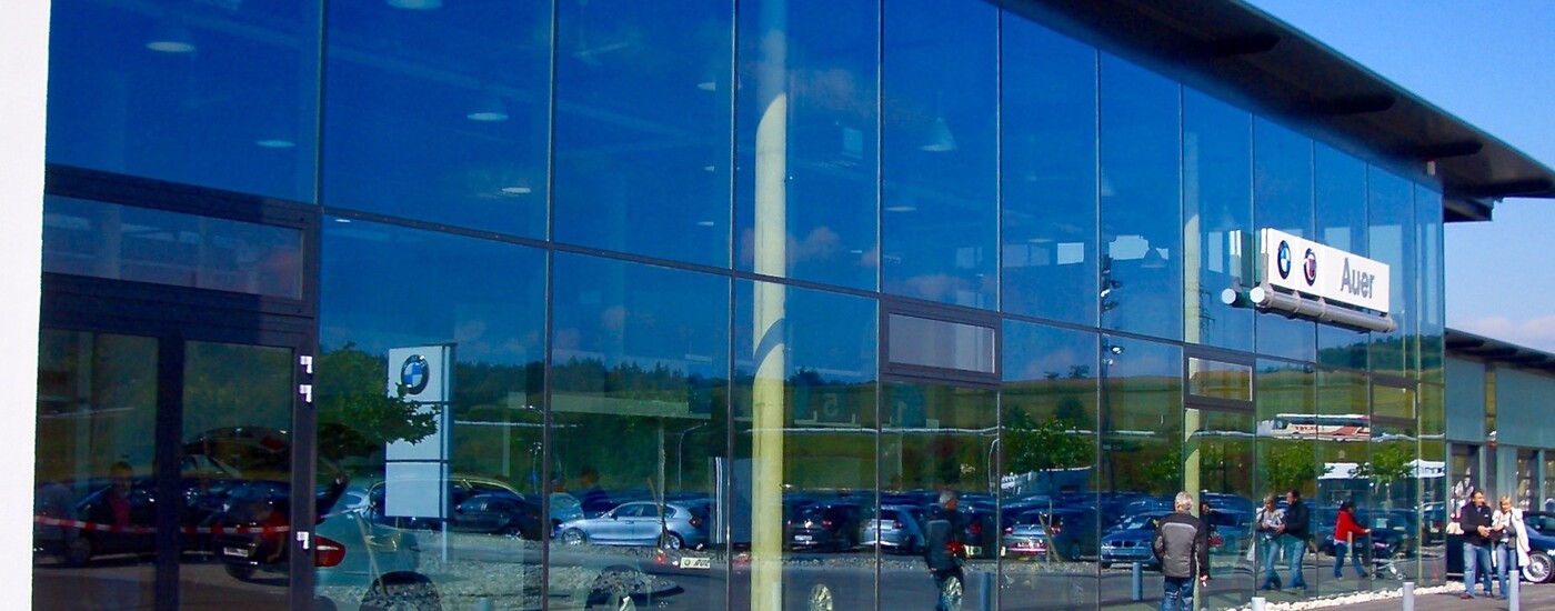 Industrieverglasungen, Glasfassaden und Schaufensterverglasung